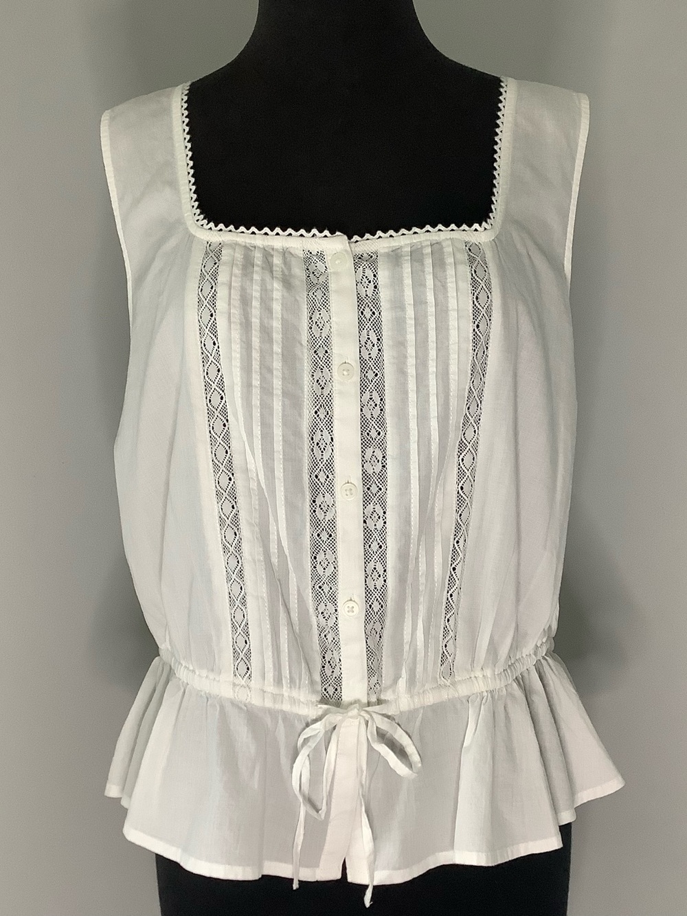 Old Navy White Peplum Lace-Trim Sleeveless Top